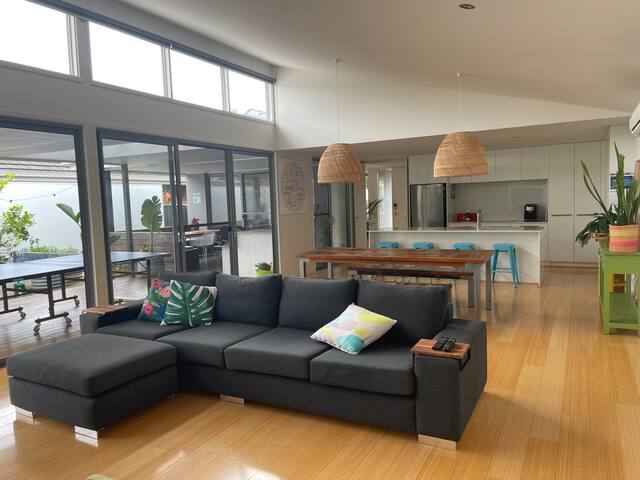 Tranquil Barwon Heads Beach House gallery image 2