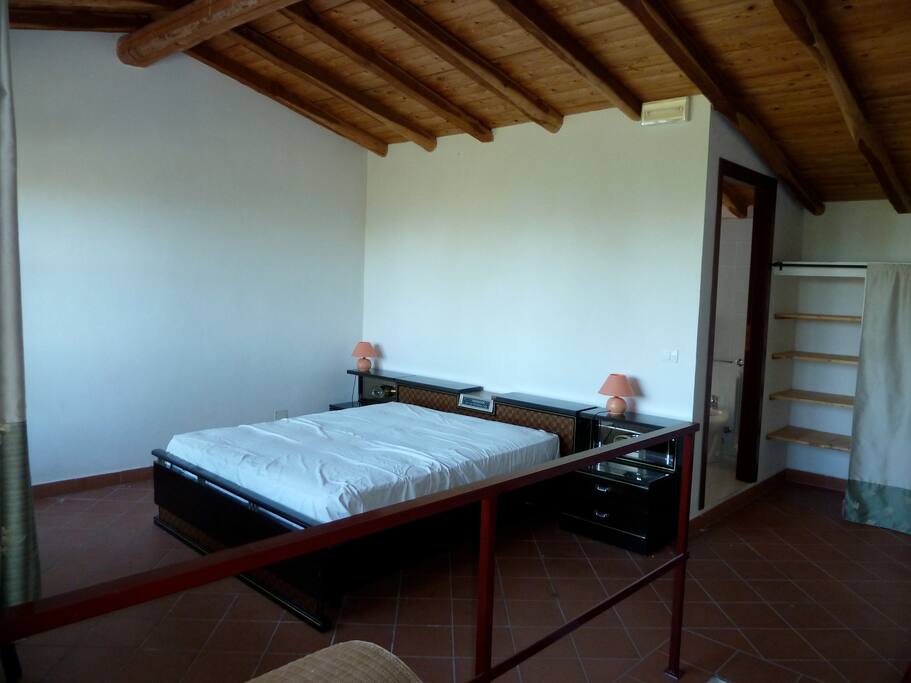 matrimoniale con terrazza e bagno privato