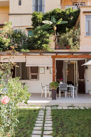 The Secret Garden in the historic center gallery image 2