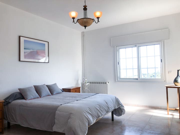 卧室3 ： 1张双人床160