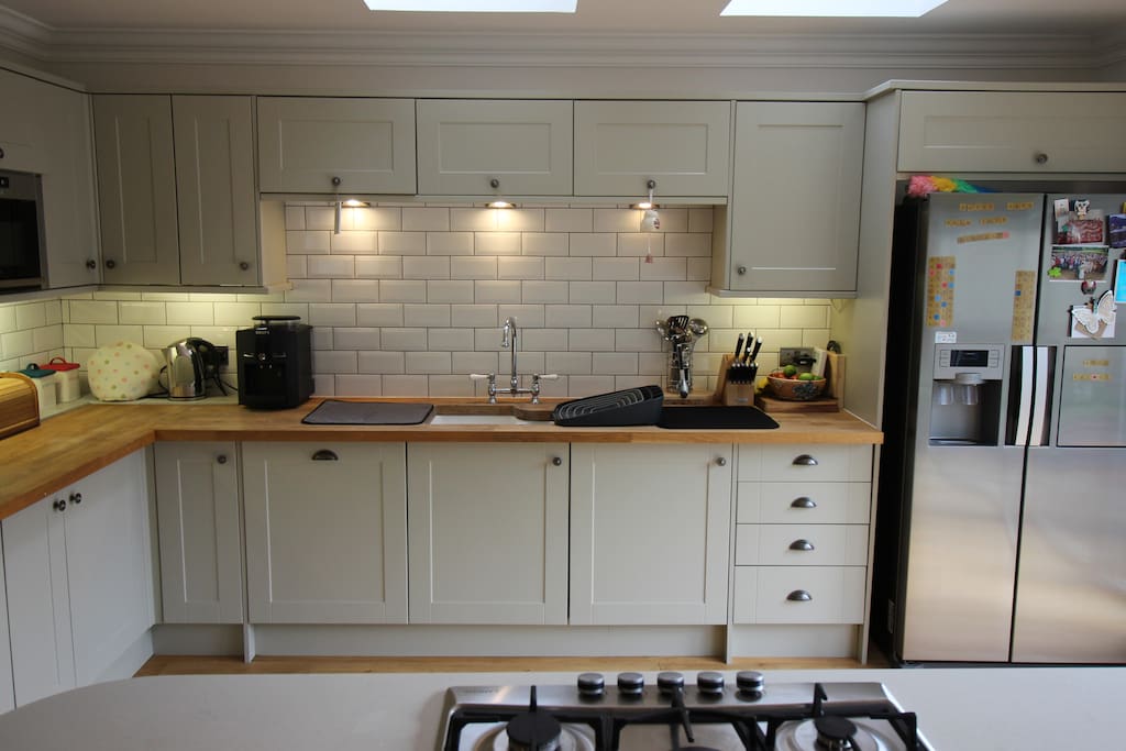 Kitchen with all appliances available