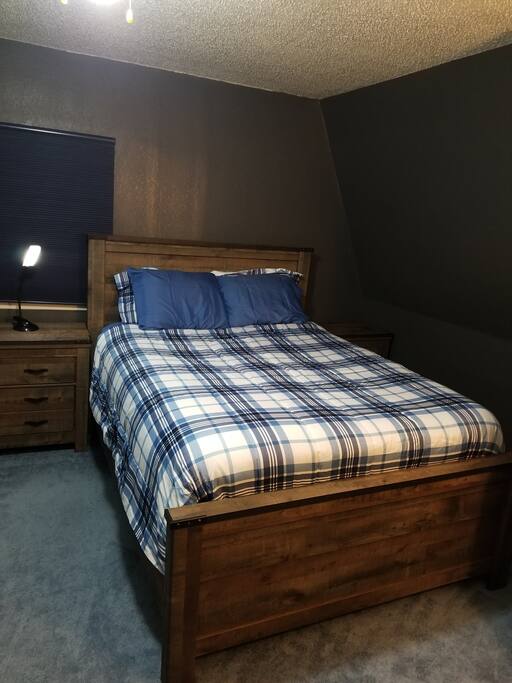 Queen bed