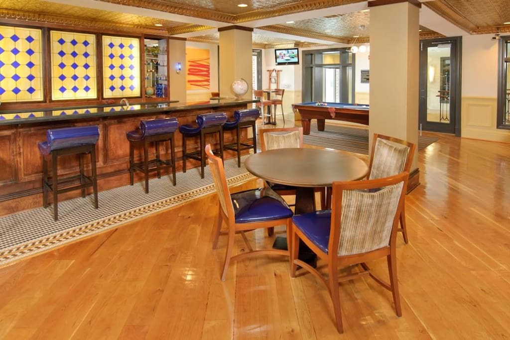 NEW Entertainment Room & Pub House
