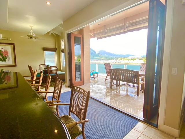 Honu Oceanfront Beach Home: sleeps 9! gallery image 4