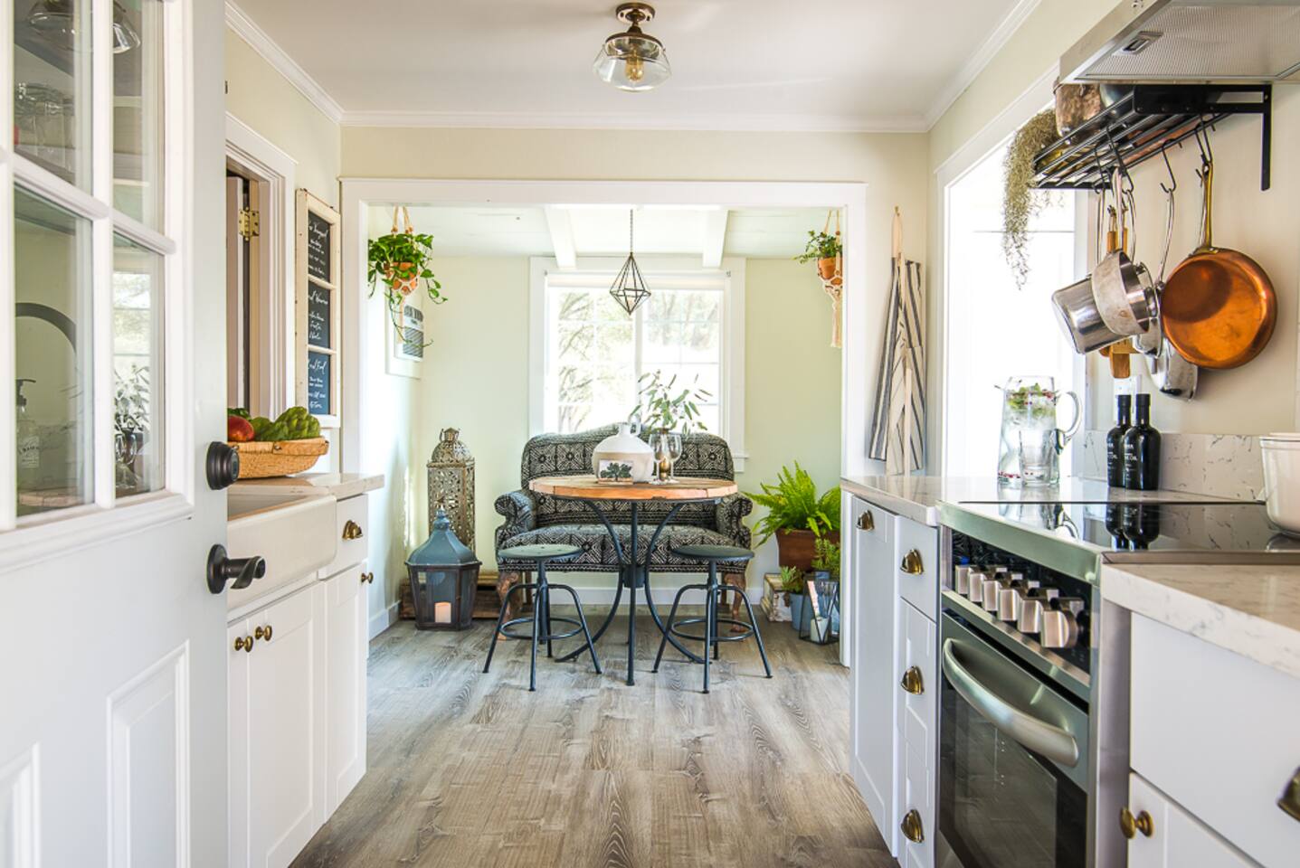 Vintage Farmhouse Cottage Guesthouses For In Paso Robles Vintage Farmhouse Cottage Guesthouses For In Paso Robles California United States