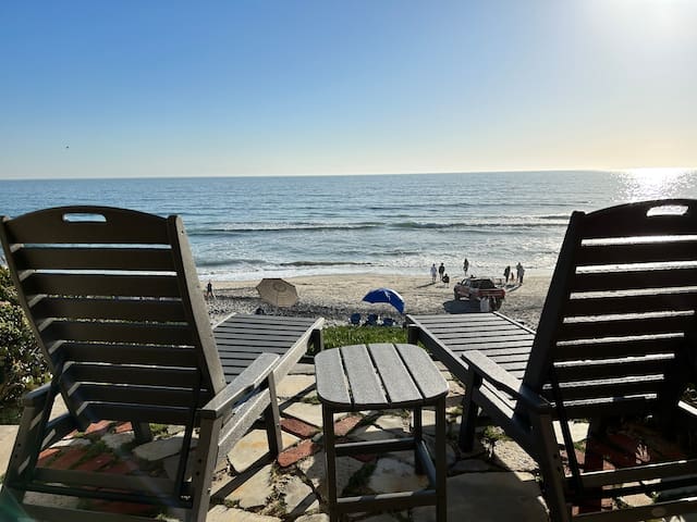 The Beach Box! Oceanfront Cozy Cottage apartment