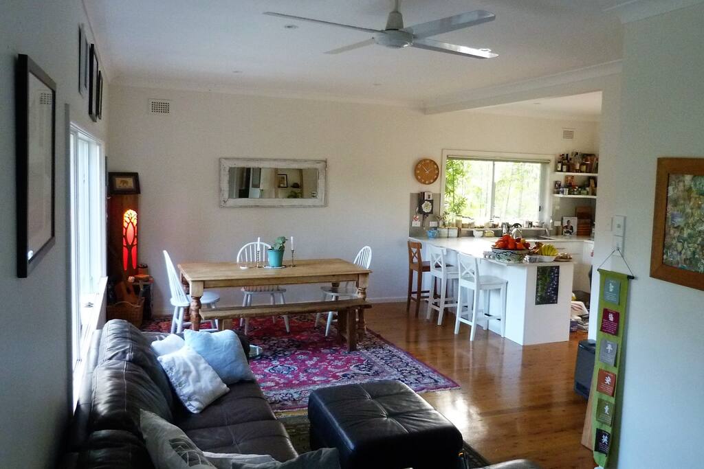 Combined lounge/dining upstairs