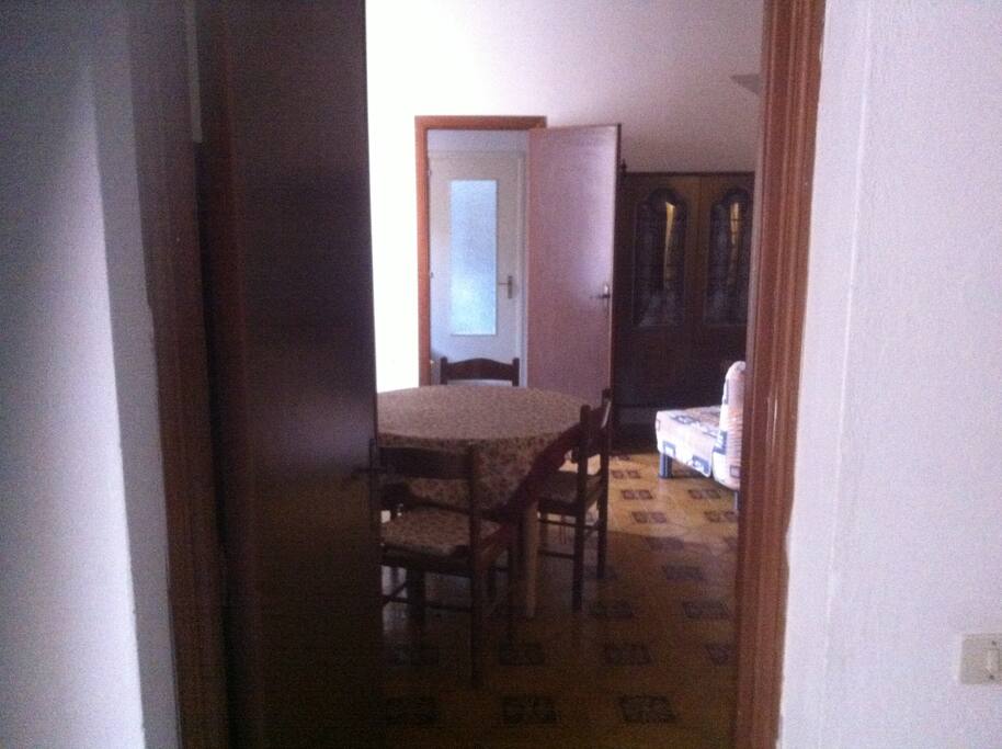 soggiorno+ divano letto