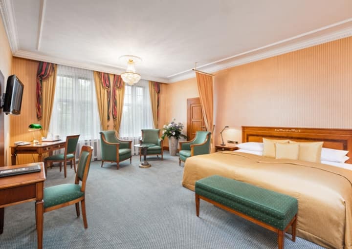 Best Western Premier Grand Hotel Russischer Hof (Weimar) LOH07322, Junior Suite Apartments