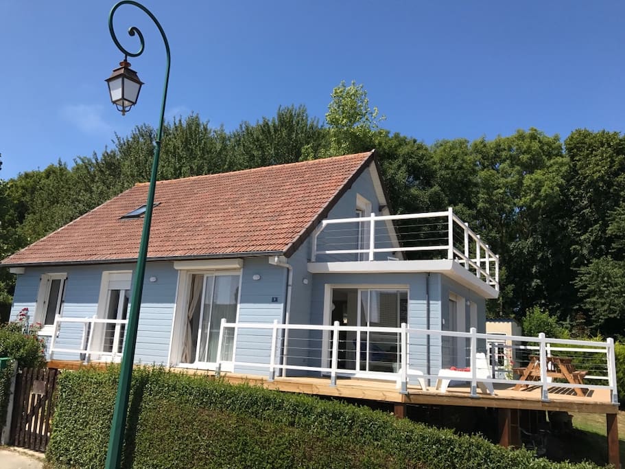 Maison vue extérieure / double terrasses XXL