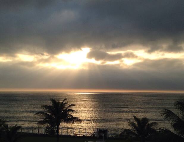 Entire home with 2 bedrooms in Rio Das Ostras - Conforto de frente para o mar em Rio das Ostras