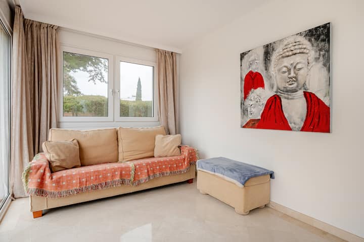 Stunning Villa In Calahonda With Private Pool. - コスタ・デル・ソル