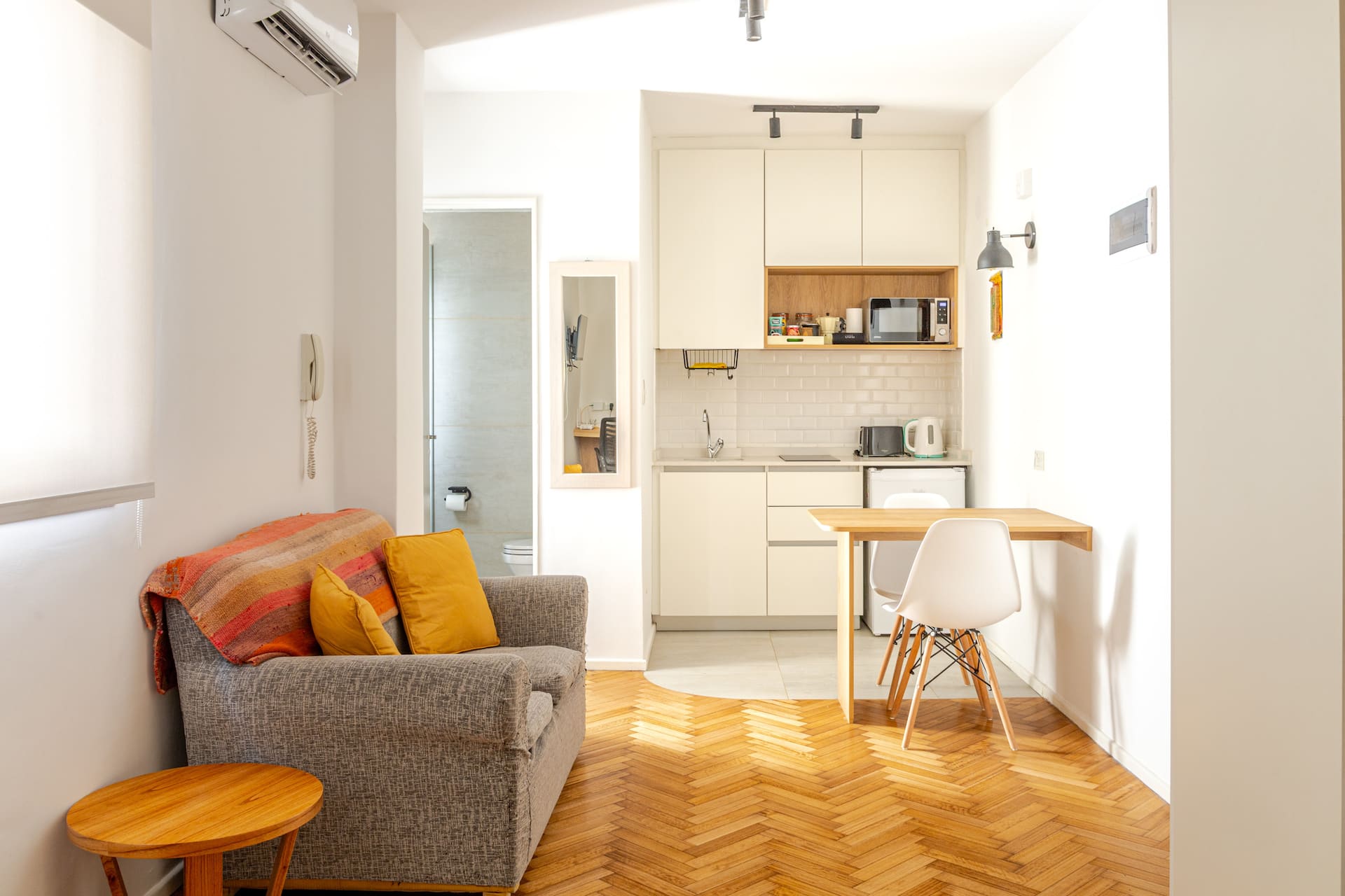 Apartamento reformado com 1 quarto em Recoleta