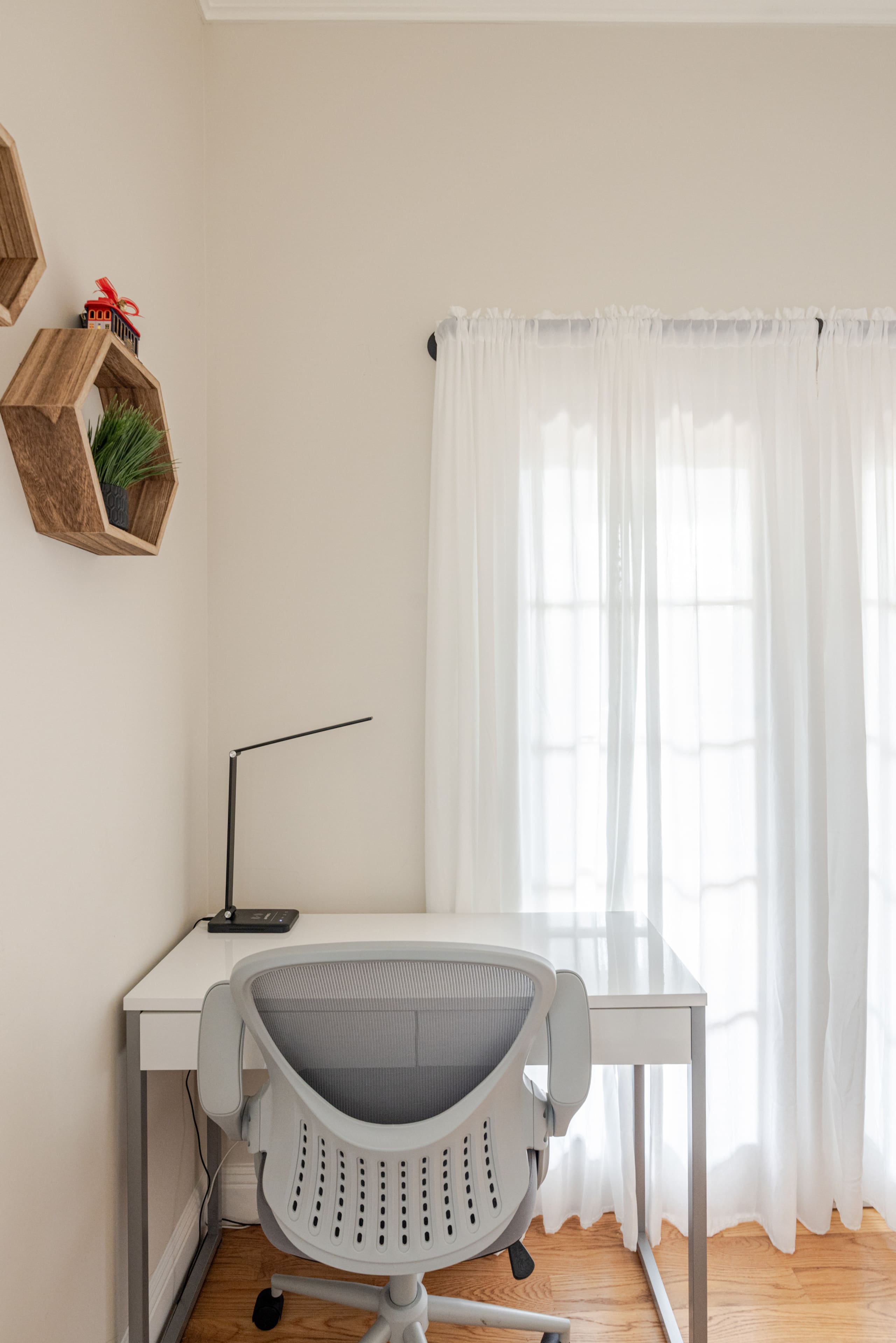 Home in San Francisco · ★4.98 · 2 bedrooms · 2 beds · 2 baths - Image 14