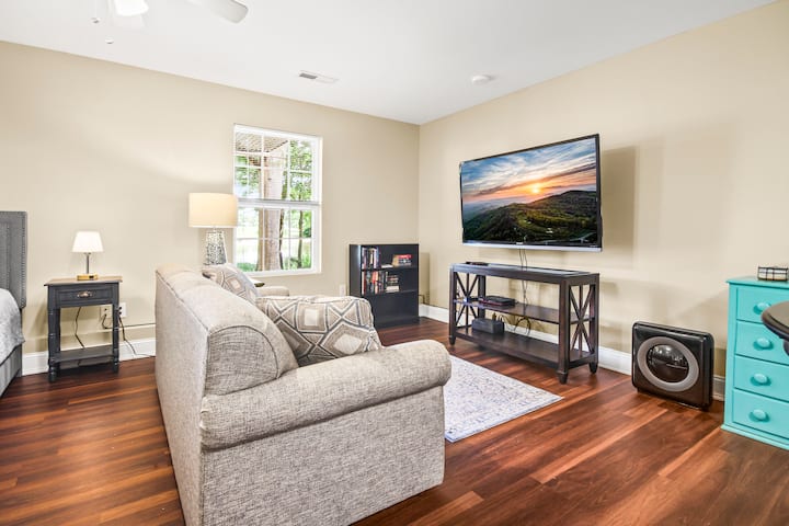 Scenic Simpsonville Studio - Discovery Island, Simpsonville