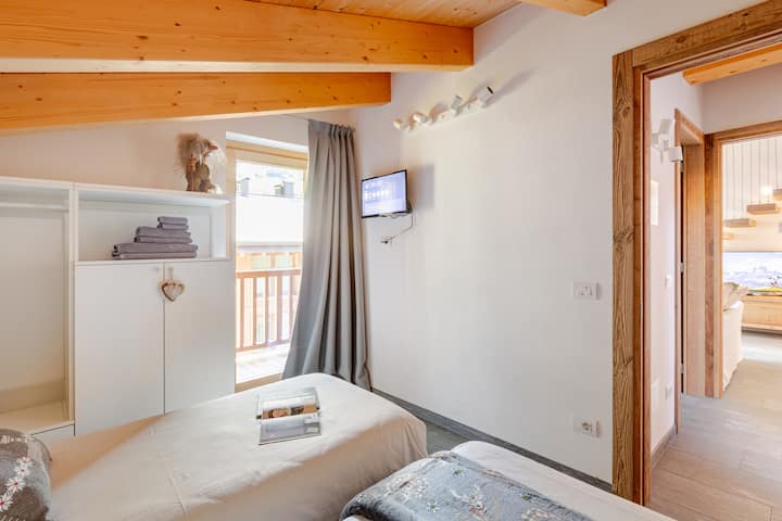 Smart TV ed accesso al balcone panoramico
