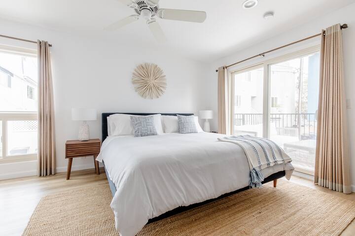 Marina Peninsula | 50 steps to the Beach gallery image 5