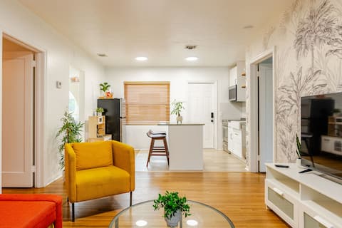 Popular Airbnb listing: Miami Escape. 10 min to Wynwood + Free Parking in Shorecrest
