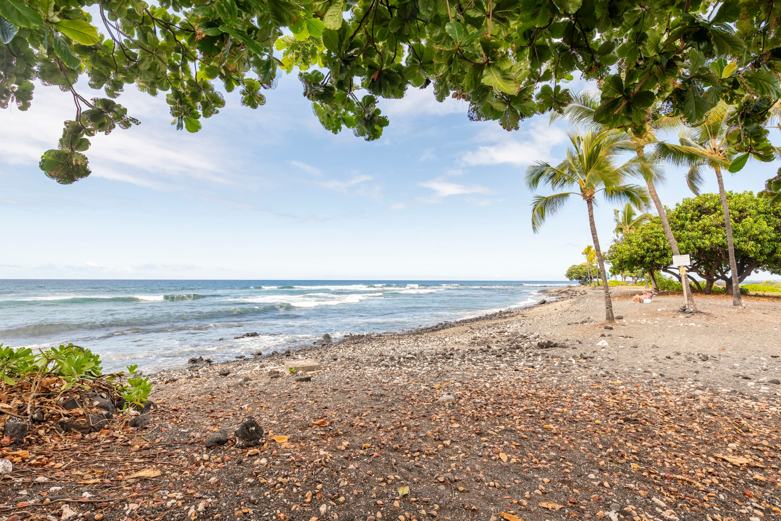 Townhouse in Kailua-Kona · ★4.62 · 2 bedrooms · 2 beds · 2 private baths - Image 42