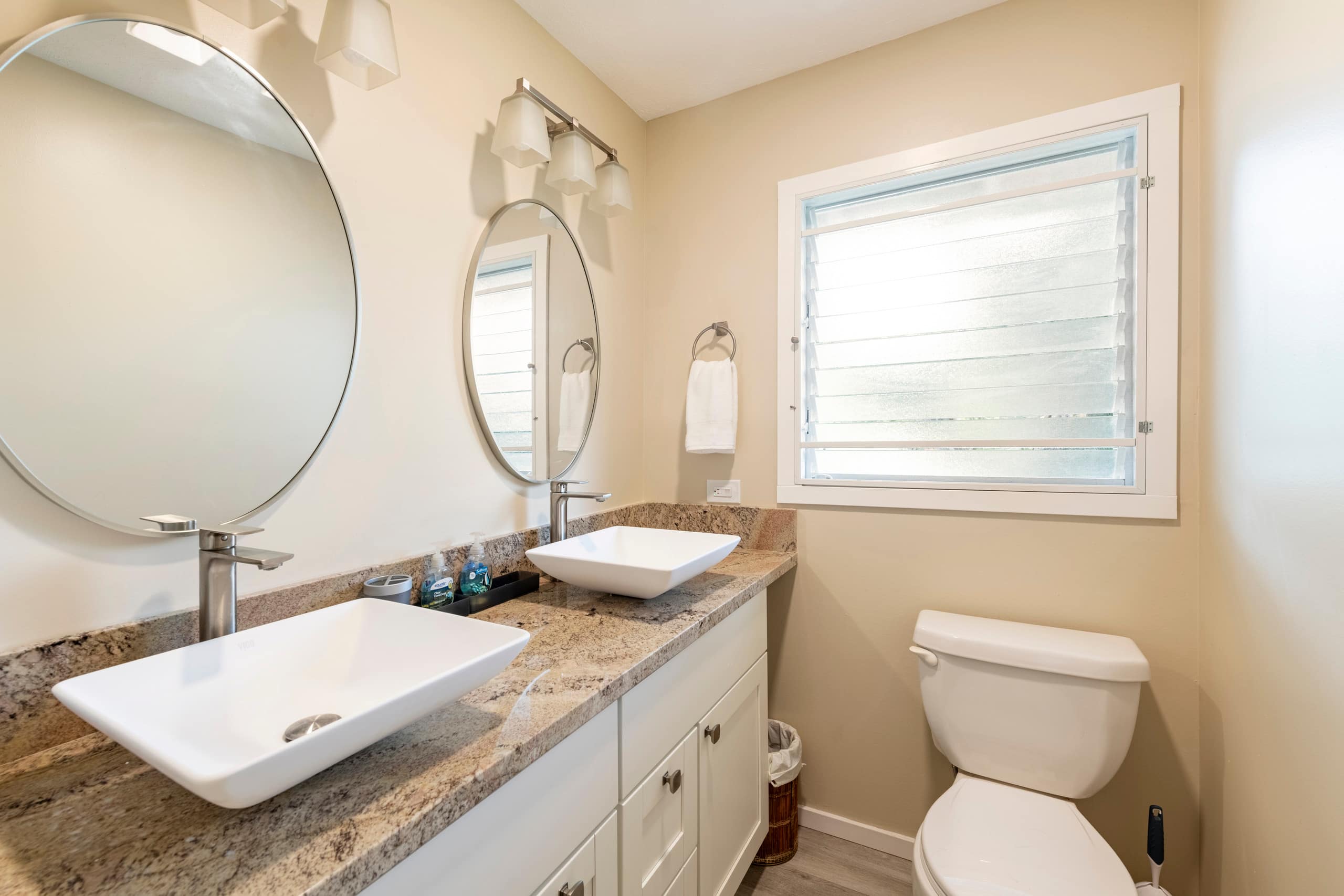 Townhouse in Kailua-Kona · ★4.62 · 2 bedrooms · 2 beds · 2 private baths - Image 25