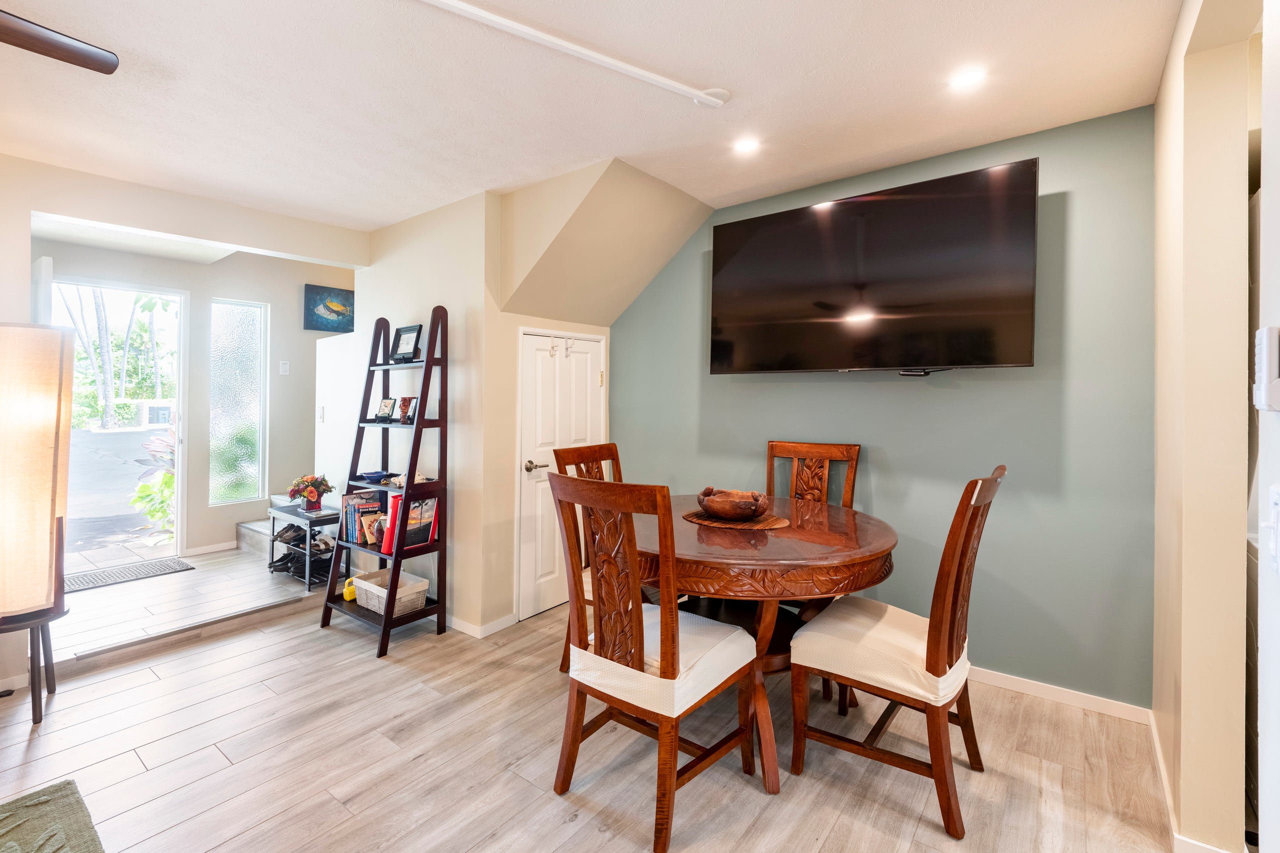 Townhouse in Kailua-Kona · ★4.62 · 2 bedrooms · 2 beds · 2 private baths - Image 13