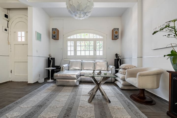 Spacious 2BR w/ terrace in the heart of RomaNorte