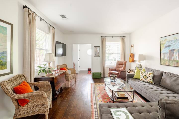 Edgehill Bungalow | Music Row gallery image 3