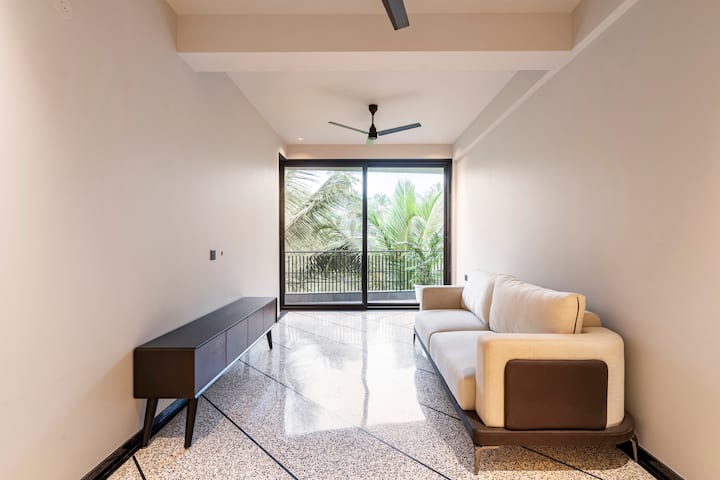 Living room image 5