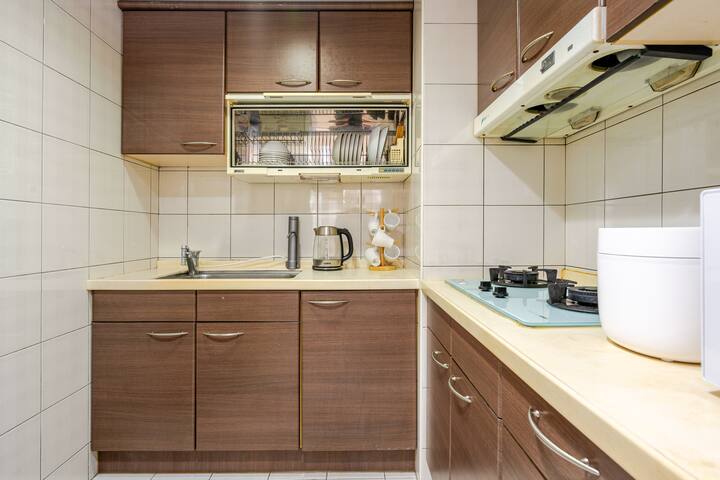 Spacious 3BR Daan Park | Elevator | For Families gallery image 5