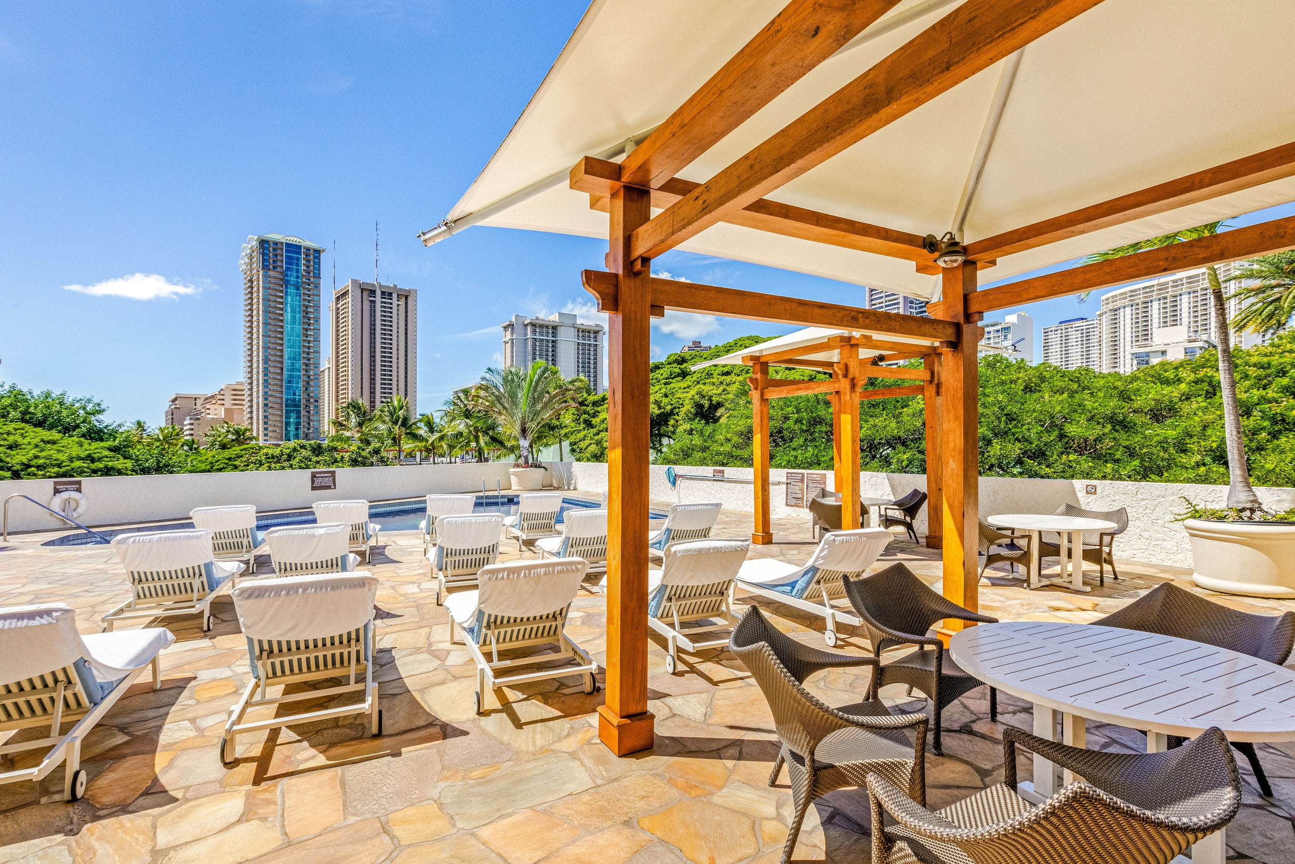 Hotel in Honolulu · ★4.8 · Studio · 2 beds · 1 private bath - Image 20