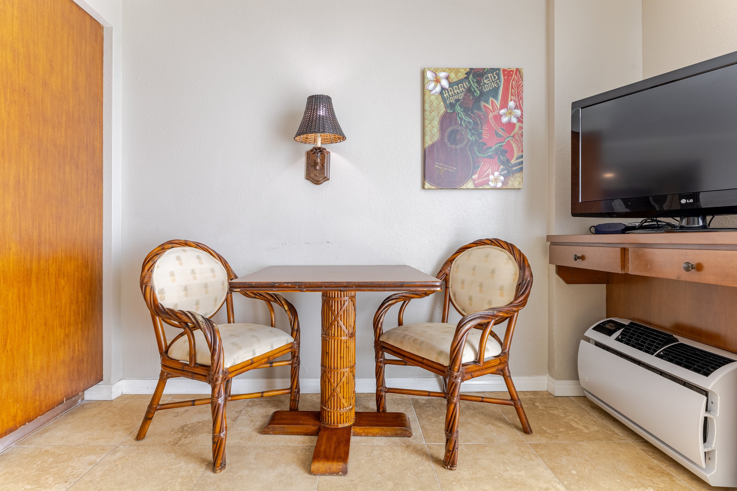 Hotel in Honolulu · ★4.8 · Studio · 2 beds · 1 private bath - Image 6