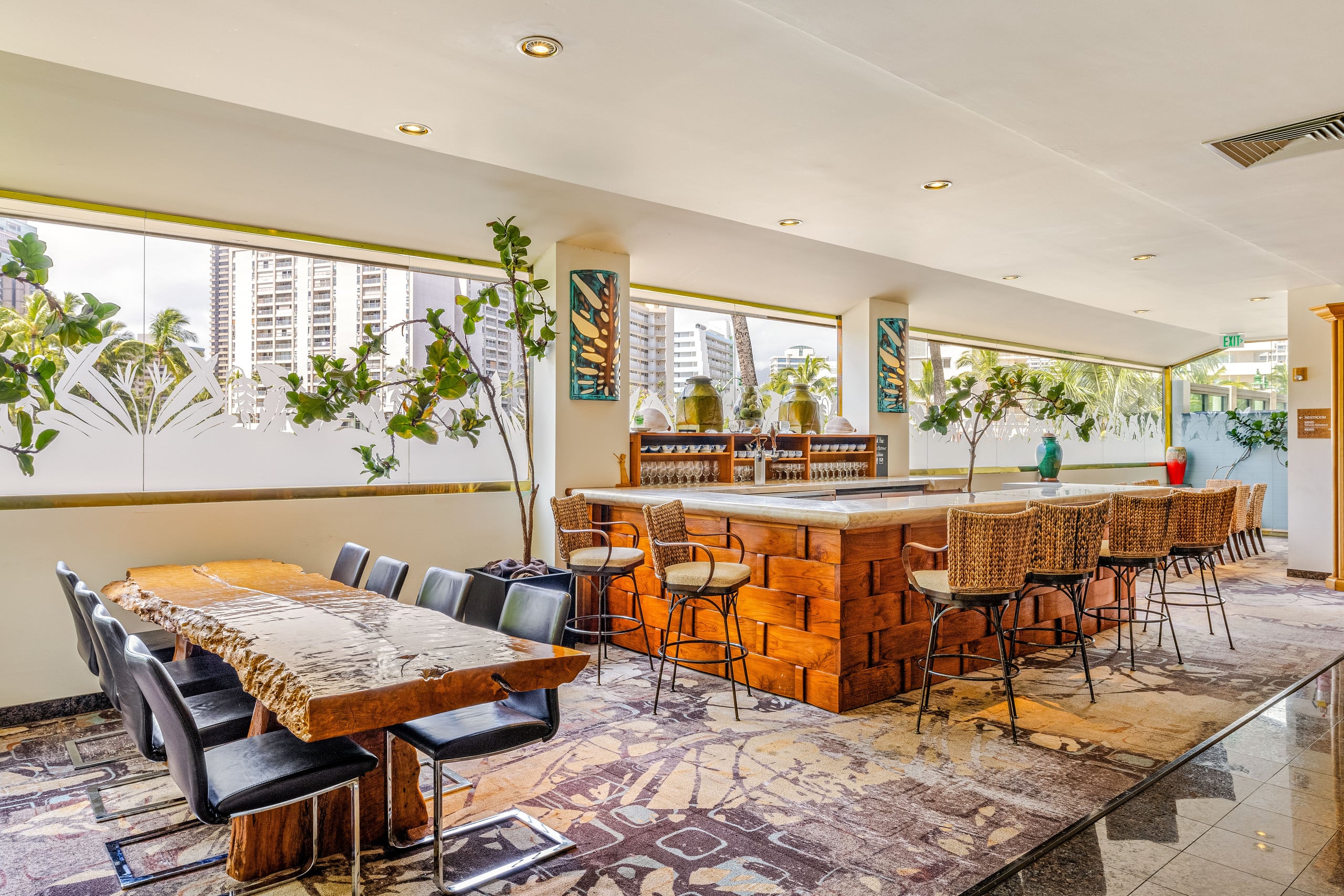 Hotel in Honolulu · ★4.8 · Studio · 2 beds · 1 private bath - Image 29