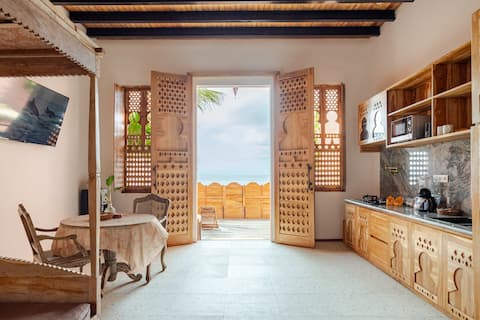 Beachfront Pool Villa La Marrocco 2