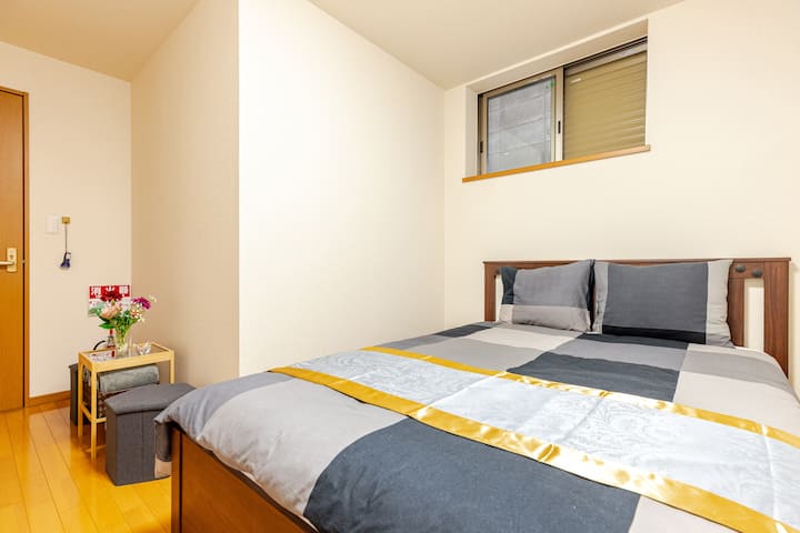 غرفة النوم 1