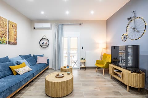 Popular Airbnb listing: ManoMatina in ΣΤΕΡΝΑ