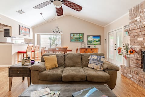 Popular Airbnb listing: Catherine’s Crossing in San Antonio International Airport Vicinity