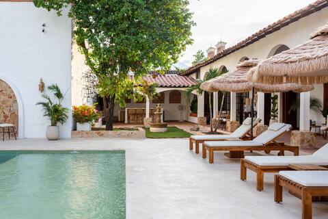 Luxury Villa with Private Chef and Salt Pool