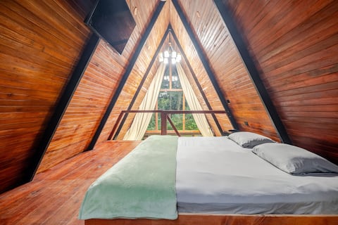 Chalet-style cabin! La Presa Pools and Waterfalls