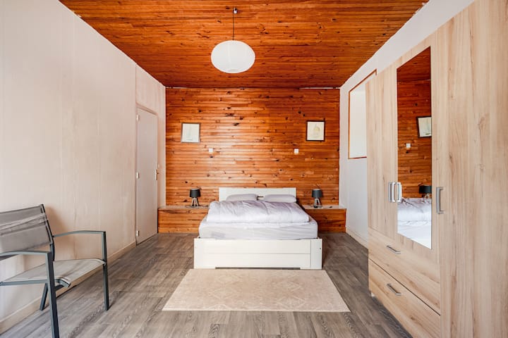 საძინებელი 1