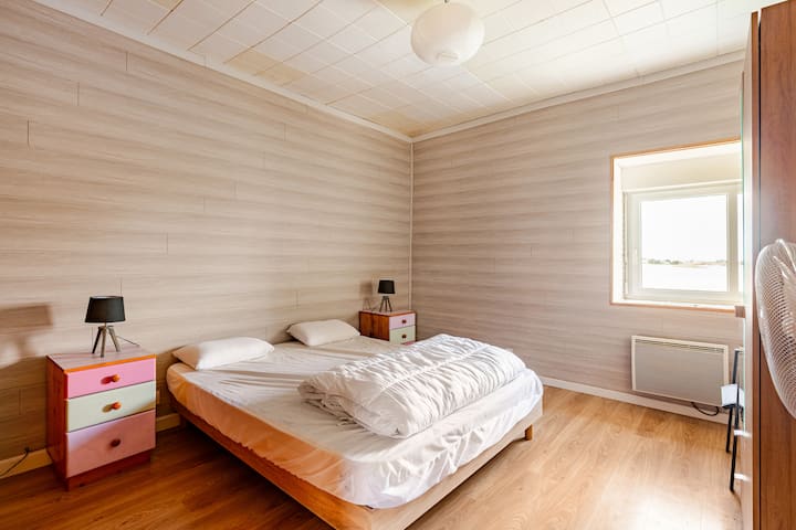 საძინებელი 4