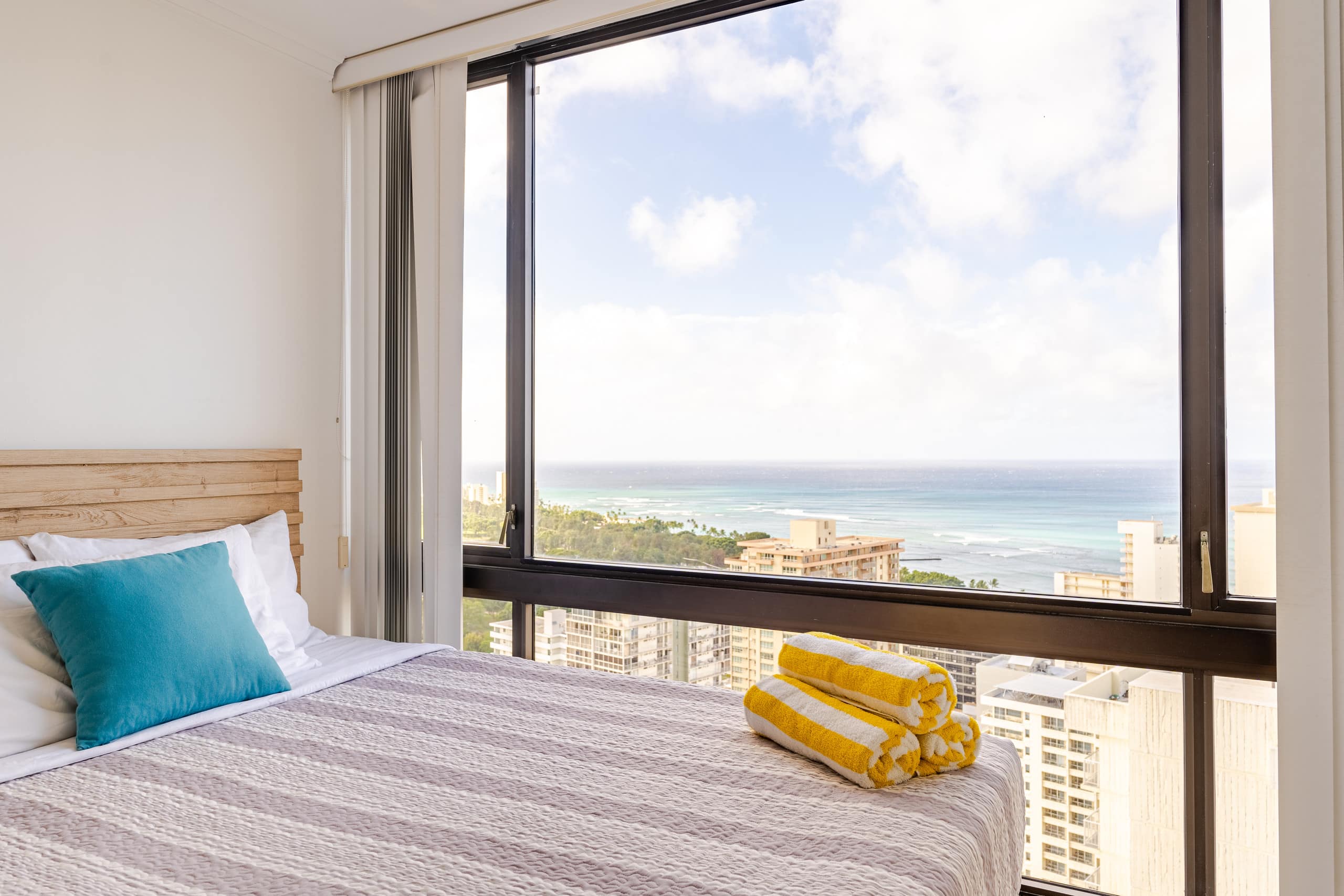 Highrise Ocean Views in Waikiki, +AC - Image 13