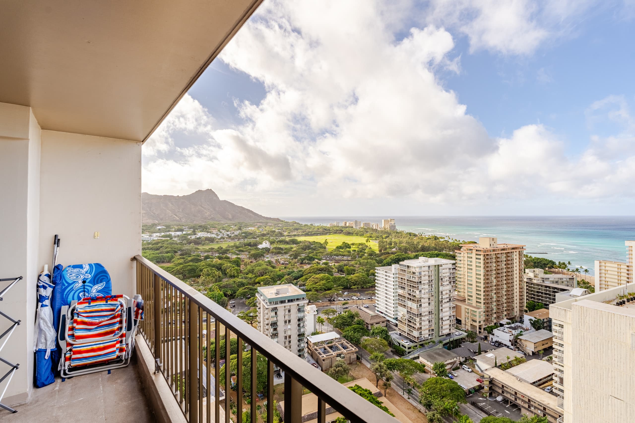 Highrise Ocean Views in Waikiki, +AC - Image 18