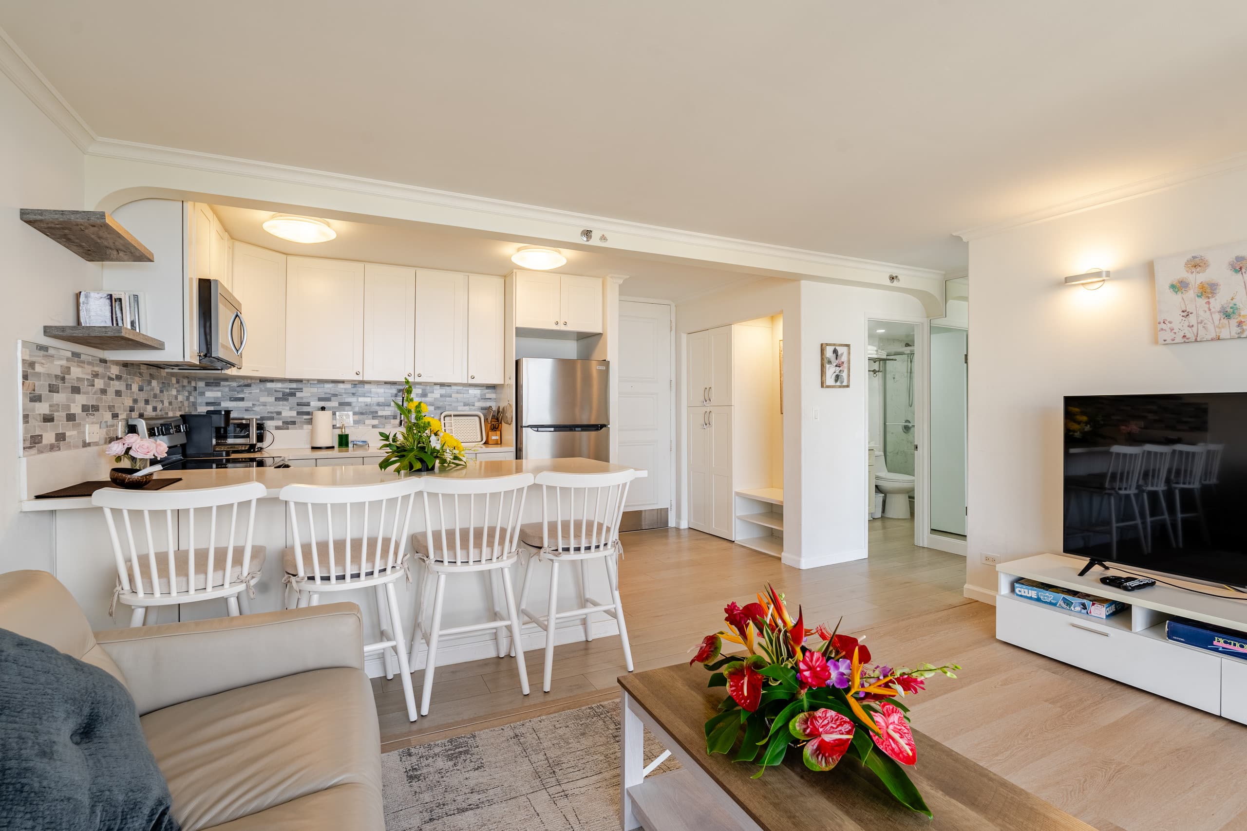 Highrise Ocean Views in Waikiki, +AC - Image 6