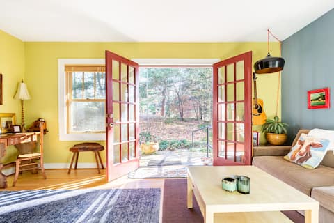Lucky W Cottage- #1 Host in US