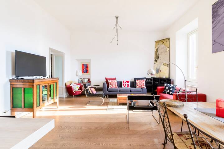 Central Rome 3 doubles 2 baths Elegant Apartment