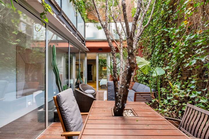 Fira Garden Oasis Stylish Flat In Townhouse