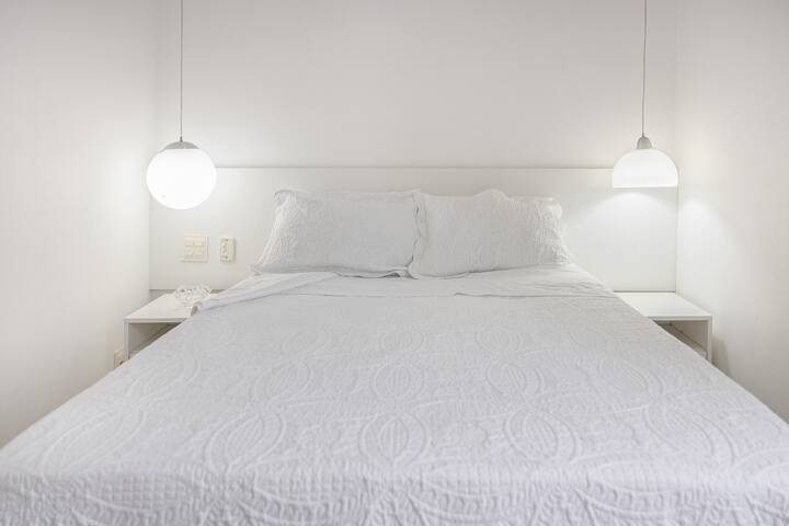 Beach & Metro 5min – Copacabana’s Best Spot gallery image 4