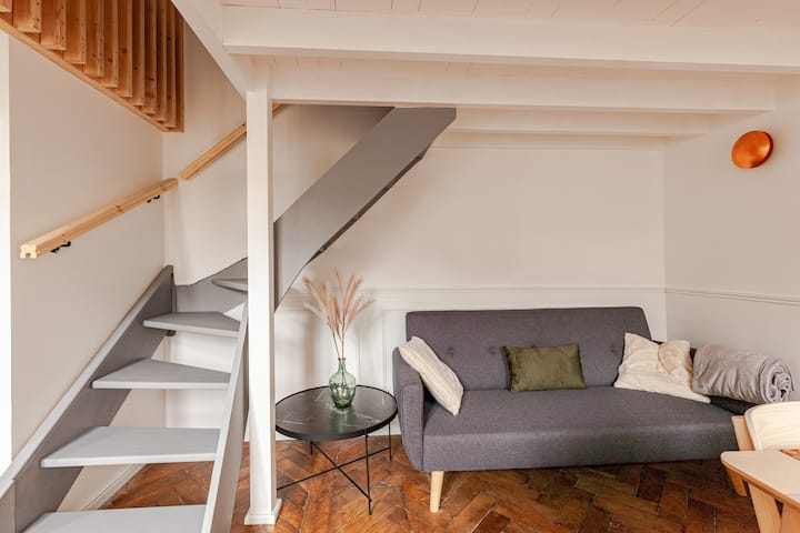 เตียงโซฟา/ทางเข้าชั้นลอย