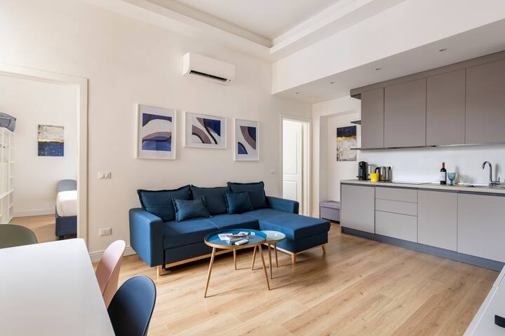 White Martelli gallery image 4