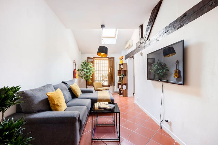 [Bright Design House in the Heart of Bologna]